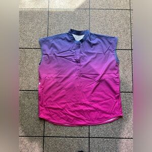 Pink/blue ombré figs oversized scrub top size small.